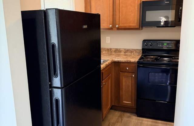 Renovated Two Bedroom Townhome photos photos