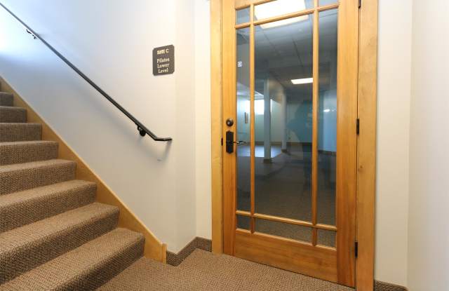 11 10th Avenue South - C Gallery 2