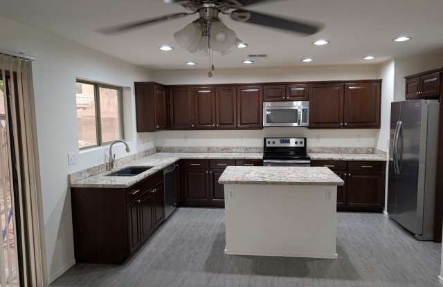 4 BEDROOM 2.5 BATH SINGLE FAMILY HOME IN PEORIA MADISON ESTATES COMMUNITY 2 STORY Gallery 3