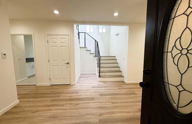 5135 Seabreeze Way Gallery 2
