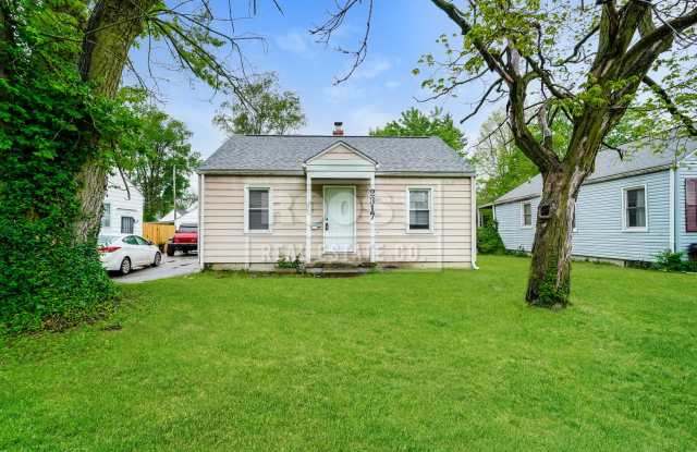 Welcome to this charming 2 bedroom, 1 bathroom home for rent in Columbus, OH! photos photos