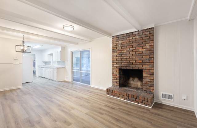 Newly Renovated 3bd/2ba Home w/ Sunroom and Large Backyard in Great Location! photos photos