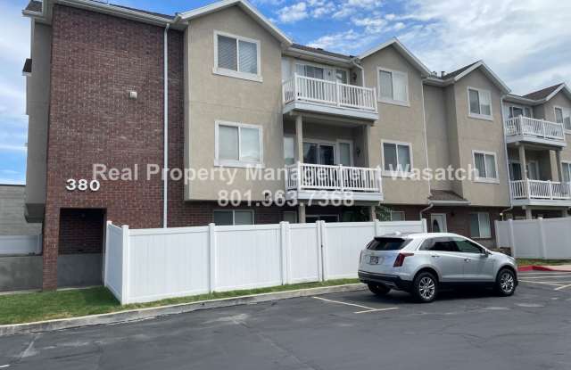 Come See this Charming 2 BED 2 BATH CONDO in Bountiful Ut! photos photos
