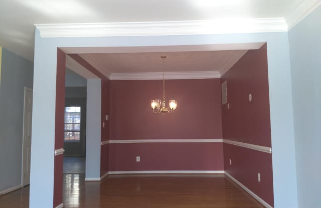 25873 KIRKWOOD SQUARE Gallery 3