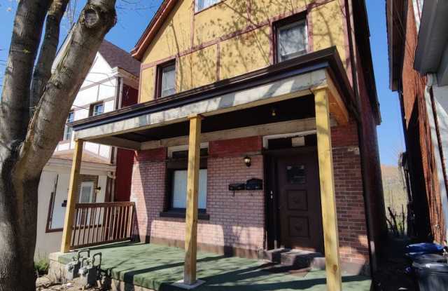 *Clean & Spacious 1BR/1BA Apartment Available in Mt. Washington* photos photos