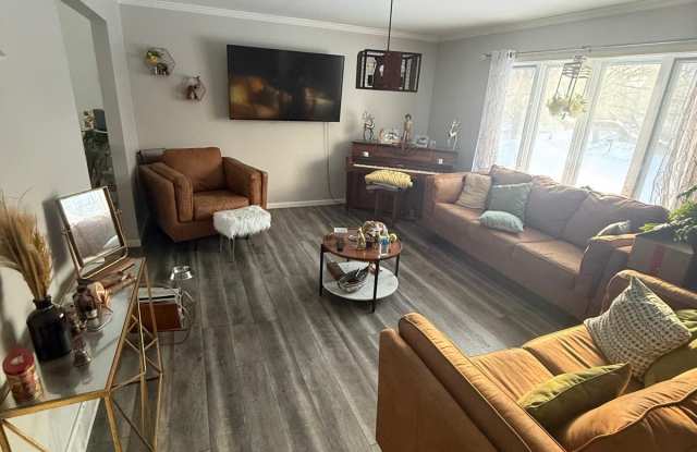 13 Oak Glen Ct Gallery 3