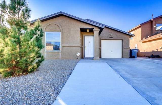 1 Story Home in Mesquite Hills with 3 Beds 2 Baths and Single Car Garage Gallery 1