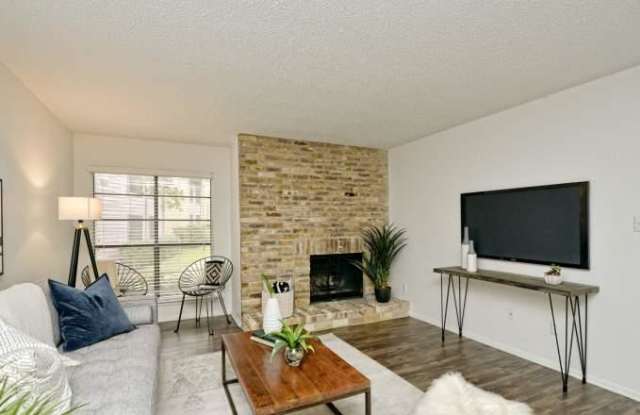 3632 N Hills Dr Gallery 2