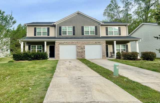 Luxurious 2 story 3 bedroom 2.5 bath townhomes. Located in Salisbury. photos photos