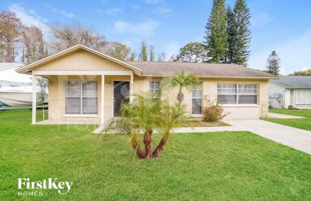 6841 Willits Avenue photos photos