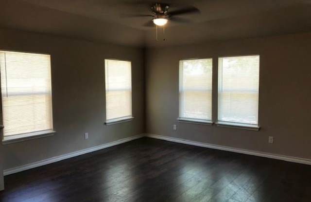 2555 Richard Legacy Gallery 3