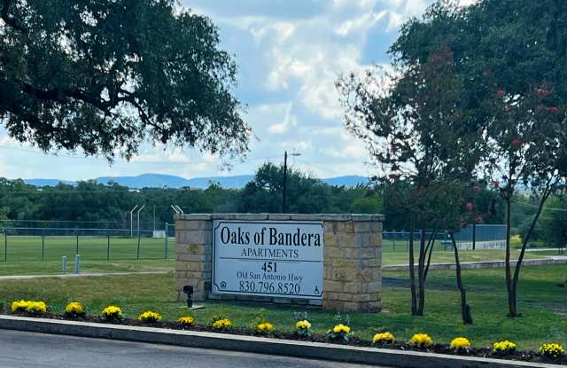 Oaks of Bandera - Affordable Housing Gallery 2
