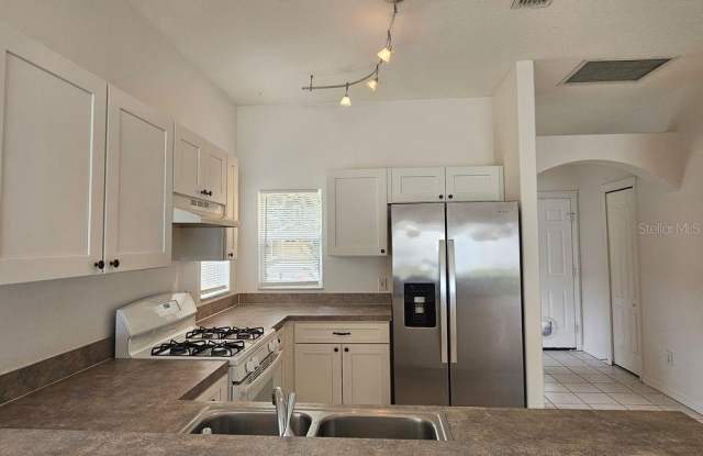 7625 CLOVELLY PARK Place Gallery 4