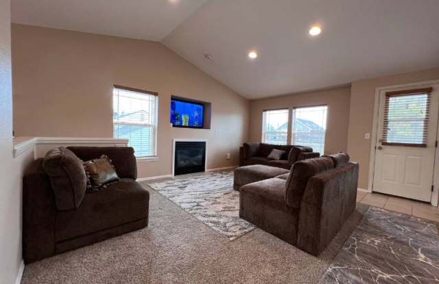 2349 S M St - 2349 South M Street, Tacoma, WA 98405