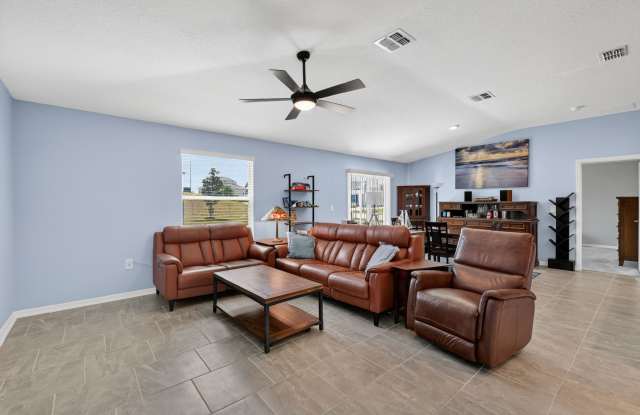 5354 Travertine Street Gallery 2