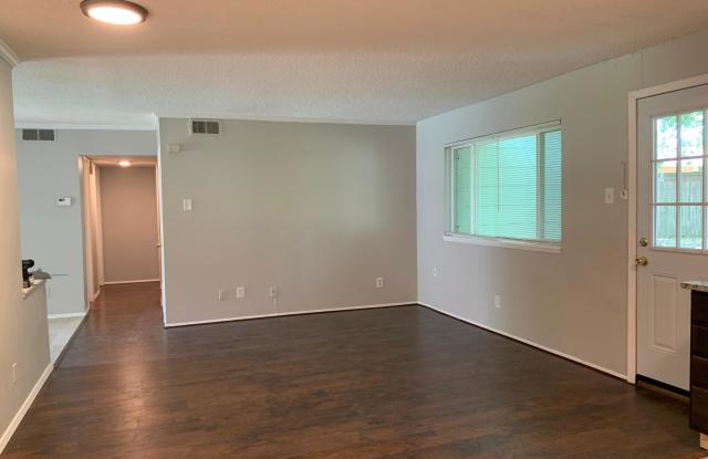 1509 Lorrie Dr Gallery 3