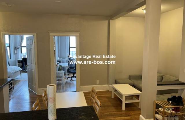 1056 Commonwealth Ave. photos photos