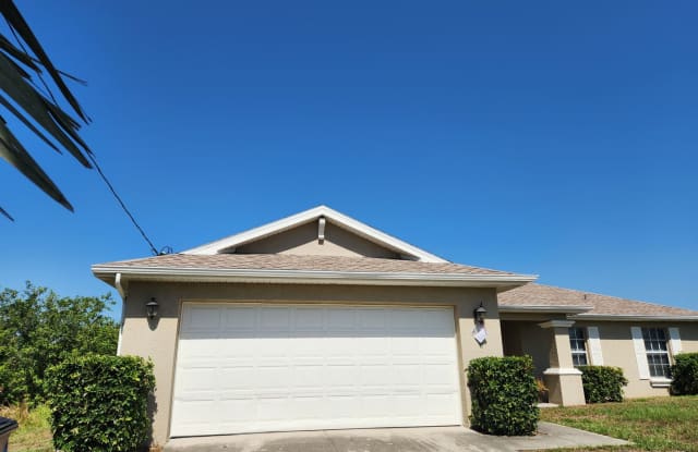 Spacious 3BR 2BA Home in Lehigh Acres photos photos