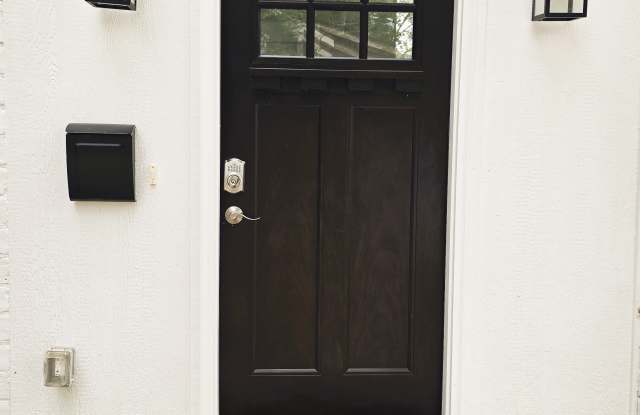 225 Bond Street Gallery 3