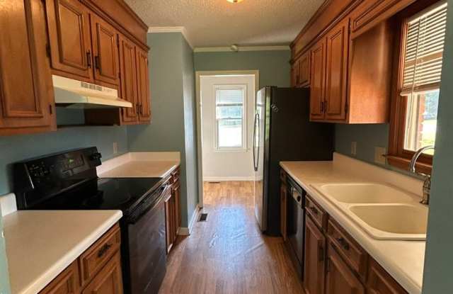 SHAW AFB-3 bedroom/2bath home in Oakland North-Behind Shaw AFB Gallery 4
