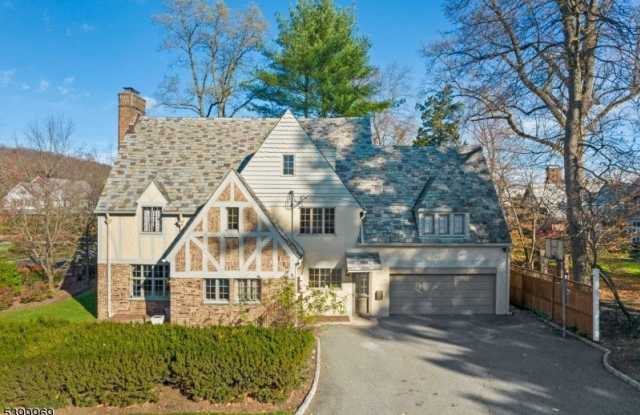 107 Clinton Ave - 107 Clinton Avenue, Montclair, NJ 07042