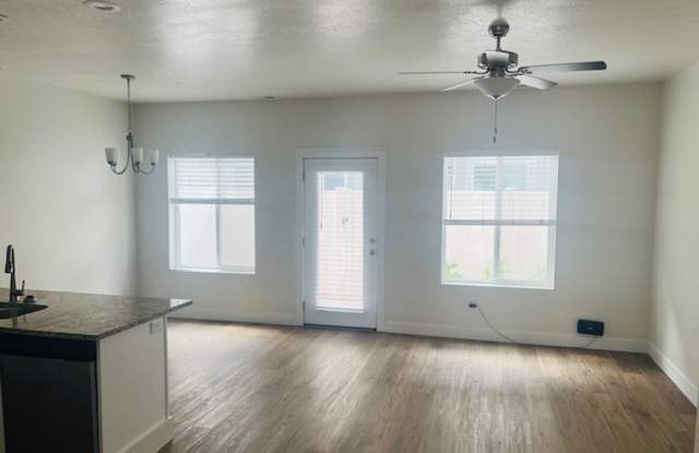 2021 town home with garage and central air photos photos
