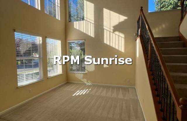 Spacious 5BR/2.5BA Home in Brentwood – Open Floor Plan, High Ceilings Gallery 4