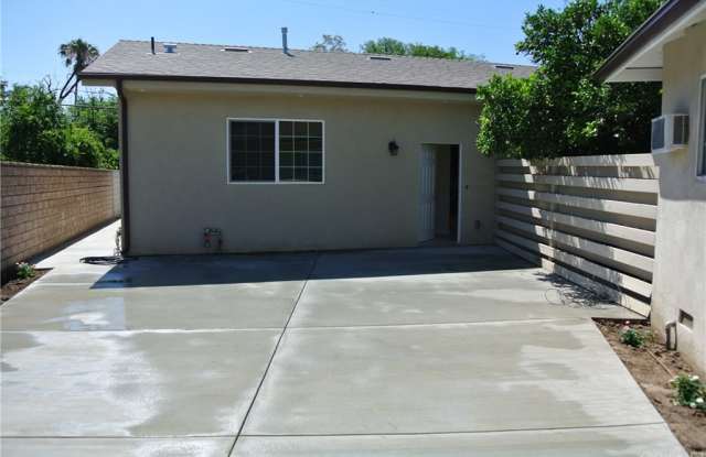 10328 Dempsey Avenue Gallery 3