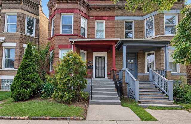 7212 S St Lawrence Avenue Gallery 1