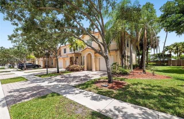 8401 SW 25th Ct Gallery 3