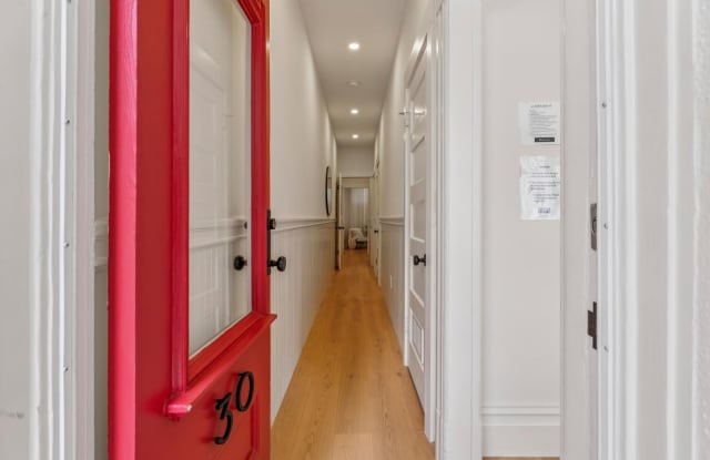 30 Bernard Street Gallery 4