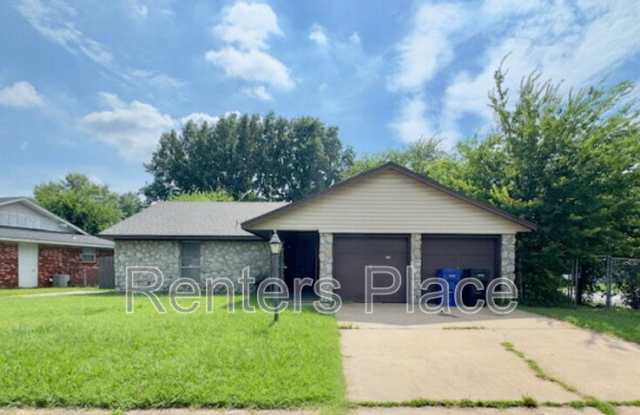 6304 S 115th E Pl - 6304 South 115th East Place, Broken Arrow, OK 74012