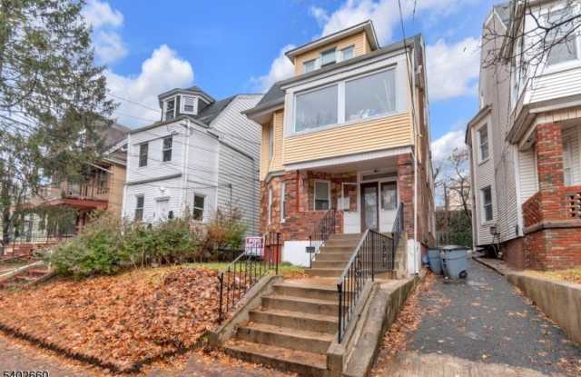 45 Seymour Ave photos photos