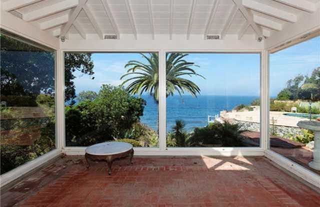 1700 Torrey Pines Road Gallery 4