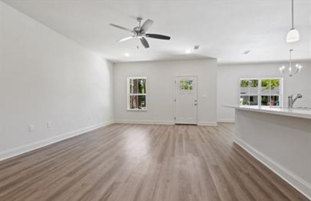 29632 South Cedar Street Gallery 4