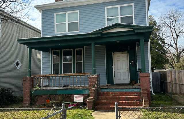 5 bed 2 bath, central all electric HVAC, laundry, fenced yard house! photos photos