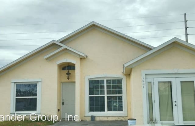 1001 Golfside Court - 1001 Golfside Court, Kissimmee, FL 34741