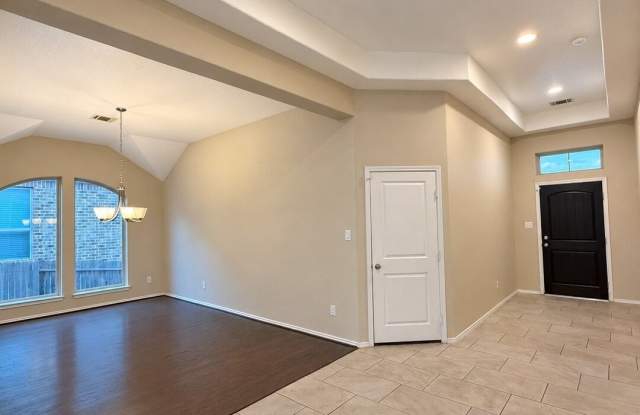 2051 Hardee Pass Gallery 3