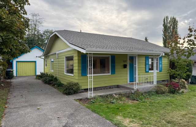 Charming Short Term Rental - 1-6 Month Lease - 523 West Indiana Street, Bellingham, WA 98225