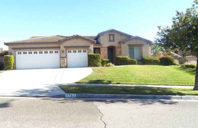 Single Story 4 BR 2.5 BA Home On Cul-de-sac With 3 Car Attached Garage photos photos