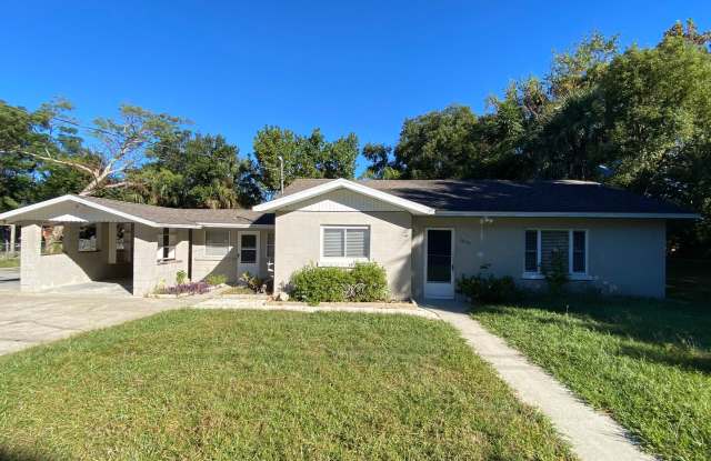 2BD/1BA Remodeled Single-Family Home in Umatilla! - 16131 Wallace Street, Lake County, FL 32784