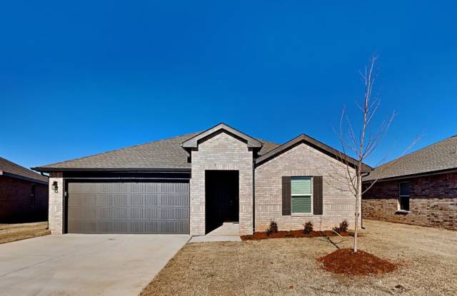 Spacious 4 Bedroom 2 Bathroom Home in Piedmont Schools (NEIGHBORHOOD PARK AND SPLASH PAD) photos photos