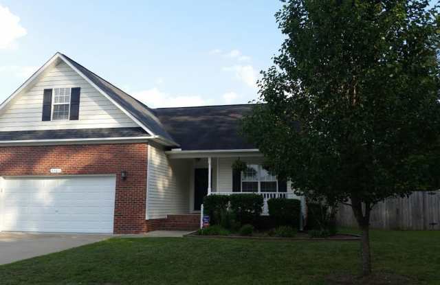 Steeple Chase - 4461 Home Stakes Drive, Hope Mills, NC 28371