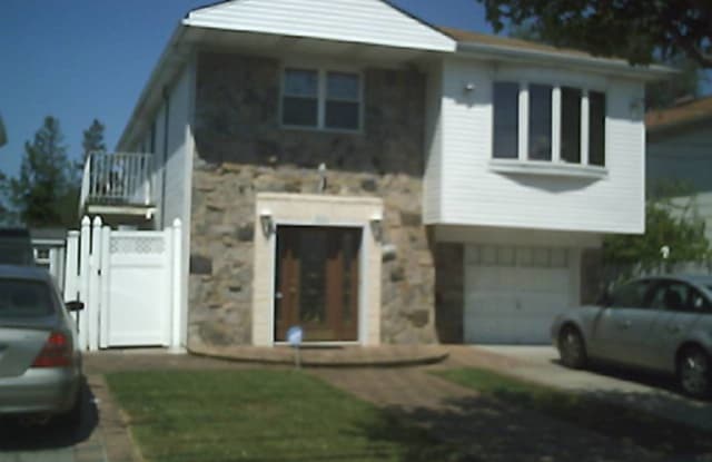 80 Freedom Ave - 80 Freedom Avenue, Staten Island, NY 10314 80 Freedom Ave - 80 Freedom Avenue, Staten Island, NY 10314