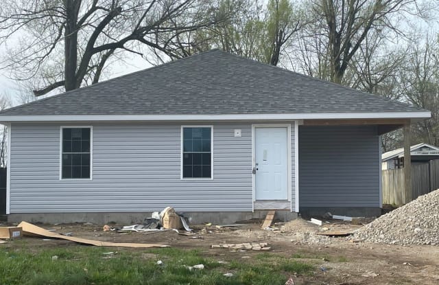 2240 W Atlantic St - 2240 West Atlantic Street, Springfield, MO 65803