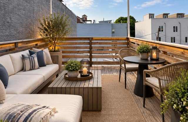 5-Bedroom 3 Bathroom w Roof Deck and Private Parking! Gallery 4