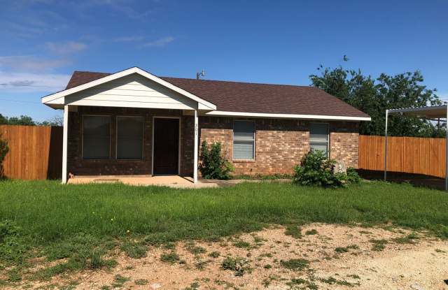 Adorable 3 Bedroom in Merkel! photos photos