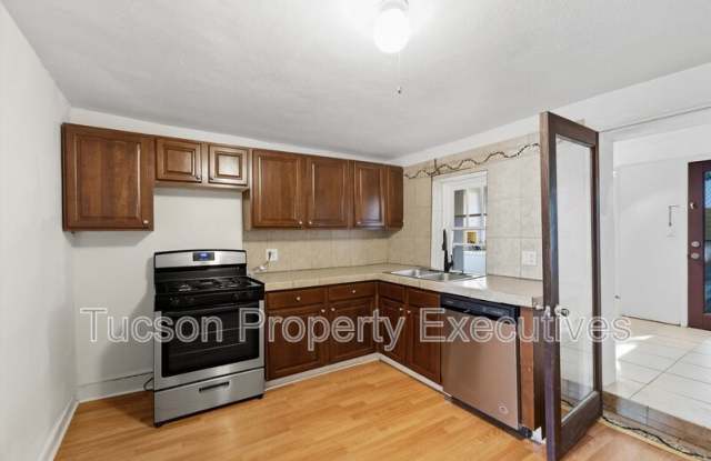 837 South 8th Avenue - 837 South 8th Avenue, Tucson, AZ 85701