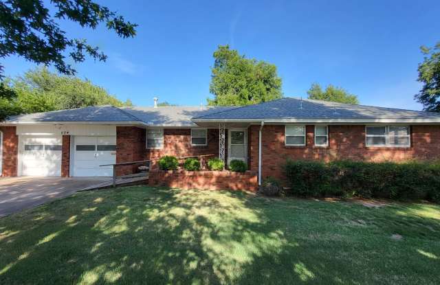 Remodeled 3 bedroom 2 bathroom house with 2 car garage and fenced yard photos photos