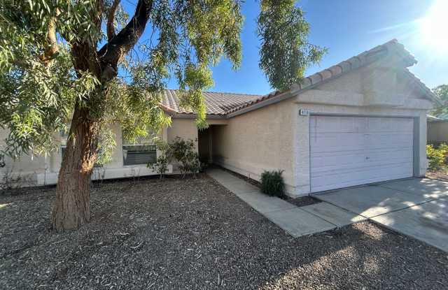 Single story with tile in most living areas. Huge backyard. photos photos Single story with tile in most living areas. Huge backyard. photos photos